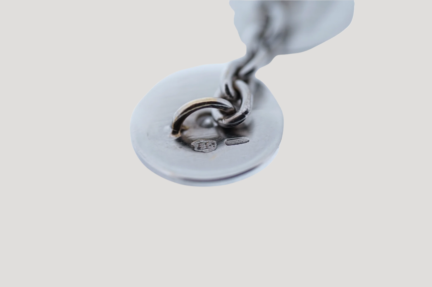 Fine 18K White Gold with diamond Cufflinks / Boutons manchettes /Manschettenknöpfe