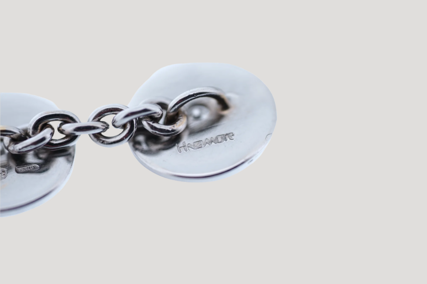 Fine 18K White Gold with diamond Cufflinks / Boutons manchettes /Manschettenknöpfe