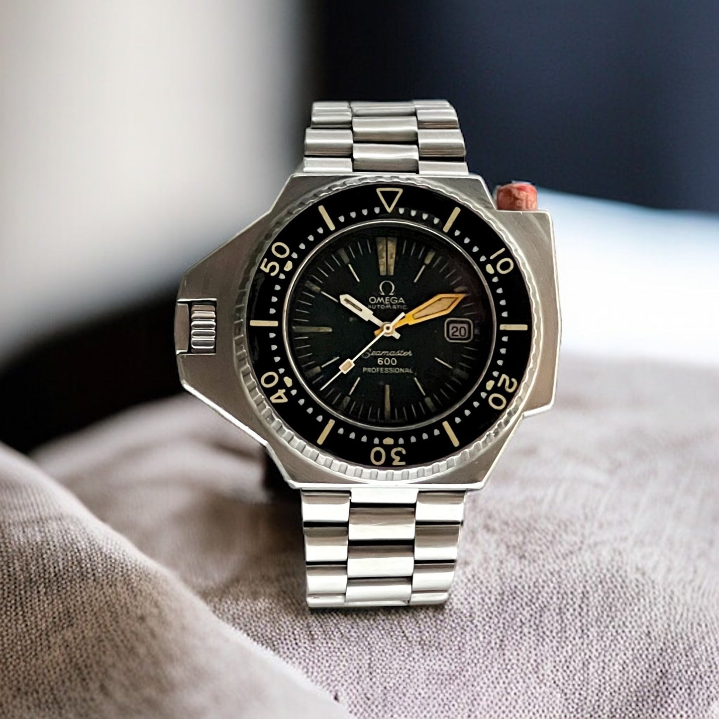 Omega Seamaster PloProf 600m Vintage Watch Patina Dial Perfect' ST 166.0077