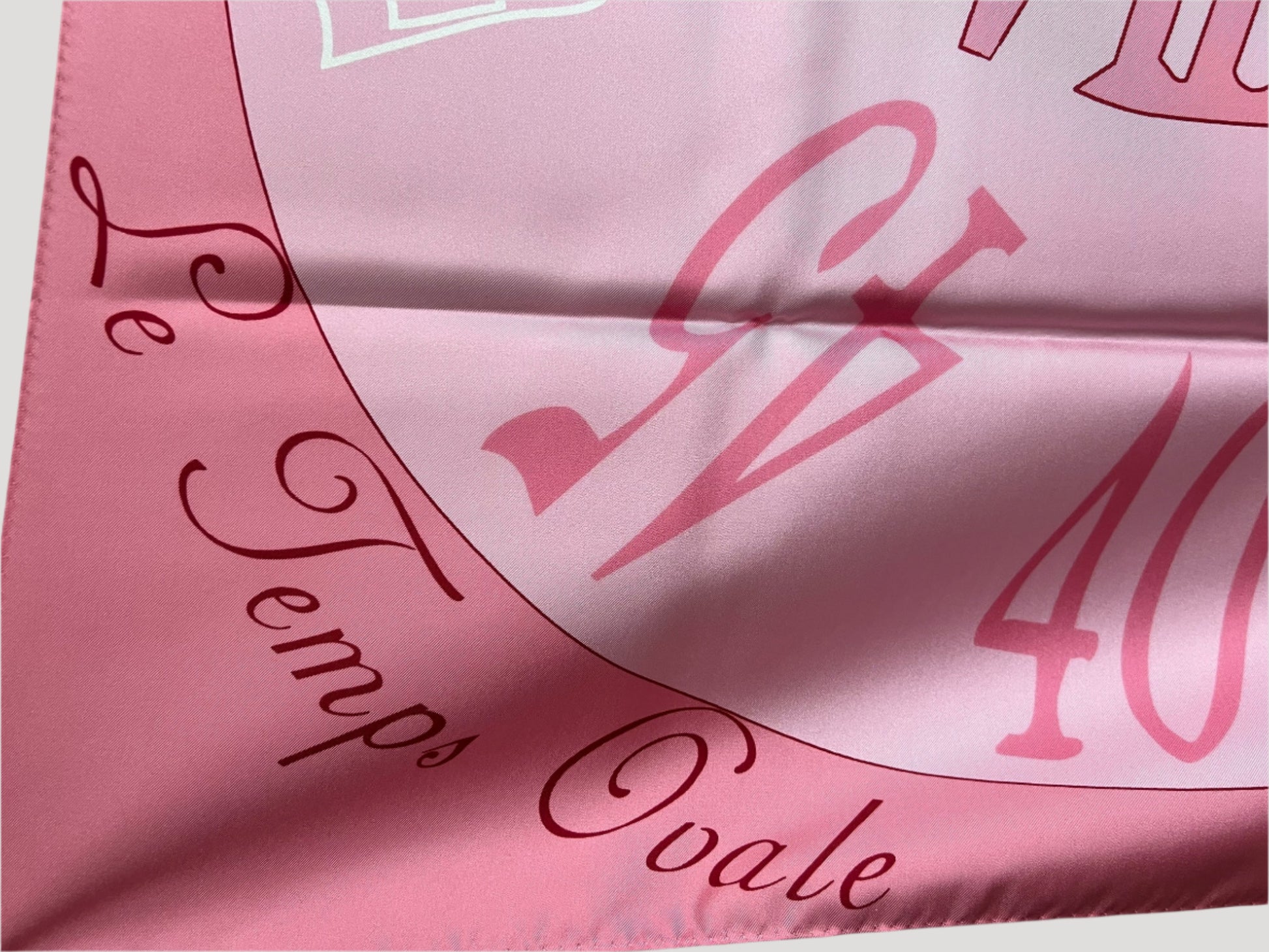 Audenars Piguet New Large Silk Scarf/ Schal/ Echarpe in its Audemars box