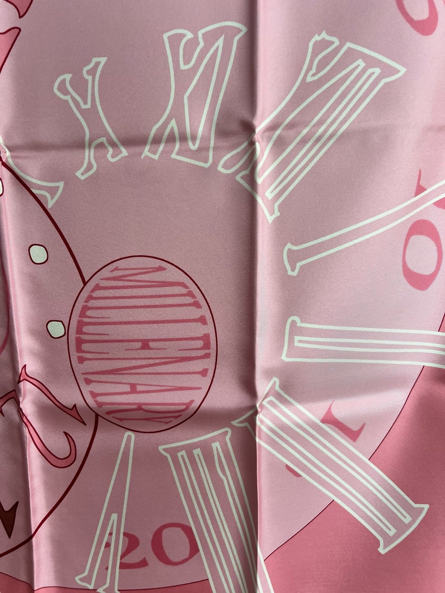 Audenars Piguet New Large Silk Scarf/ Schal/ Echarpe in its Audemars box