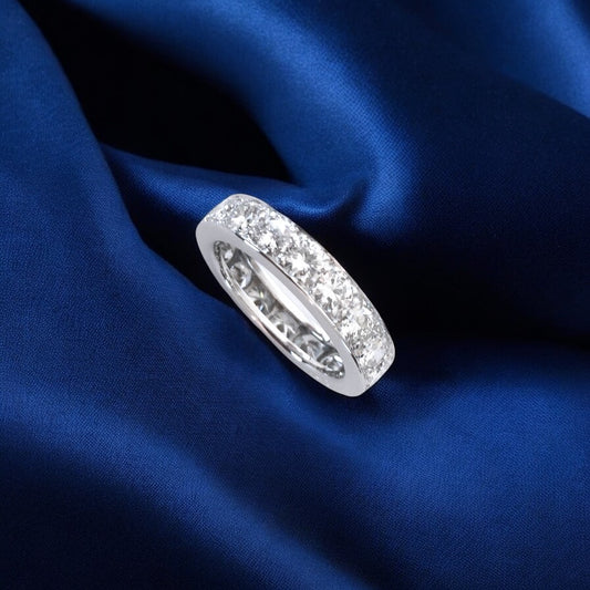 Bucherer White Gold 18 k Ring paved with Diamonds