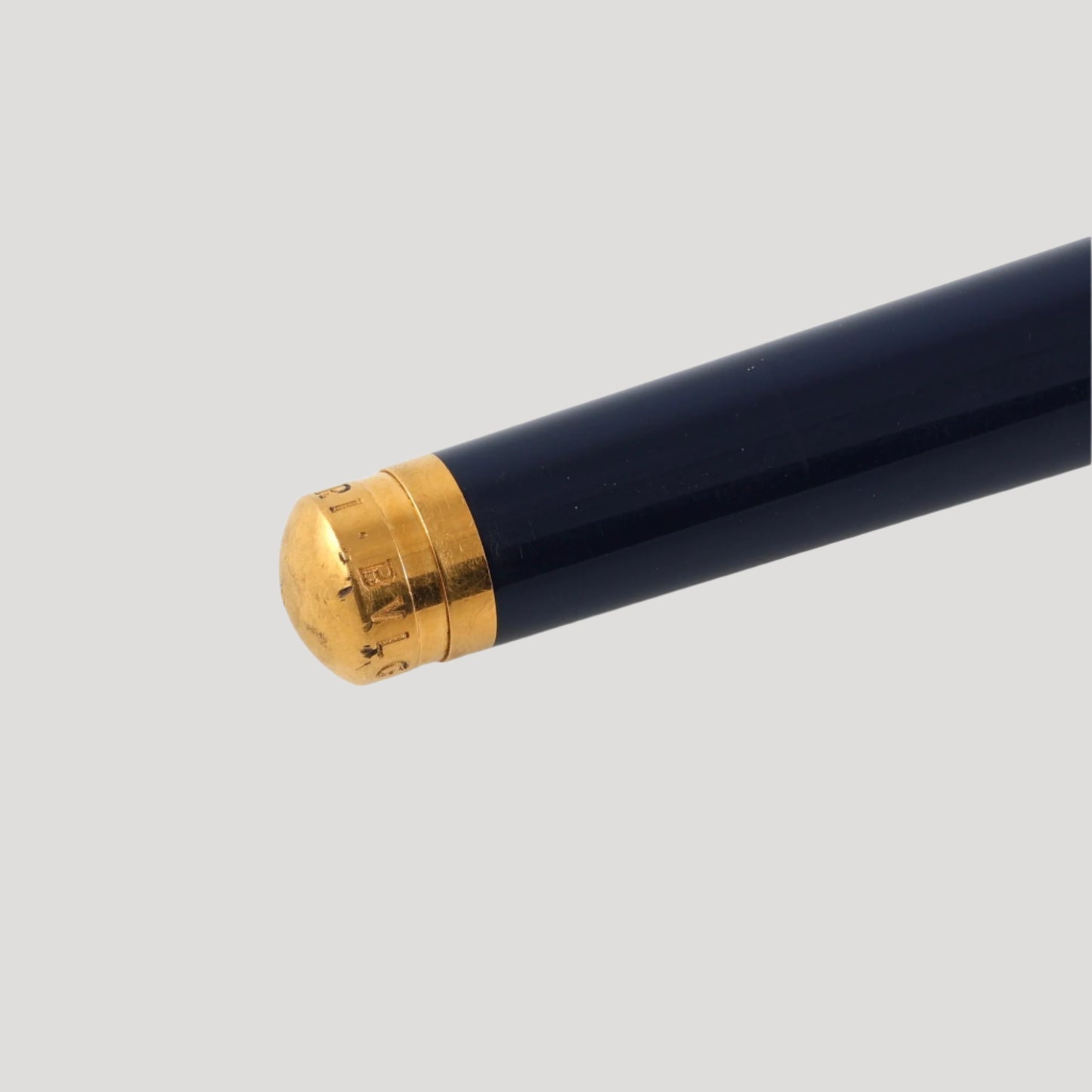 Bulgari Bvlgari Fountain Pen / Stylo with18K Gold nib.