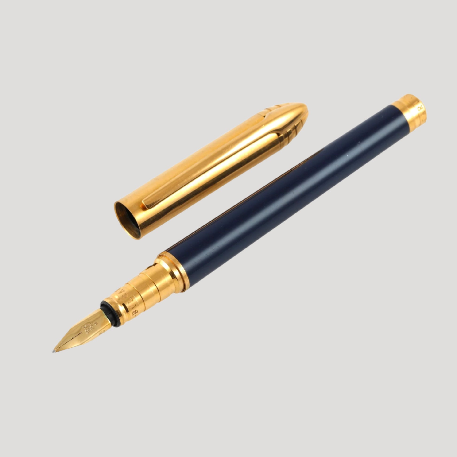 Bulgari Bvlgari Fountain Pen / Stylo with18K Gold nib