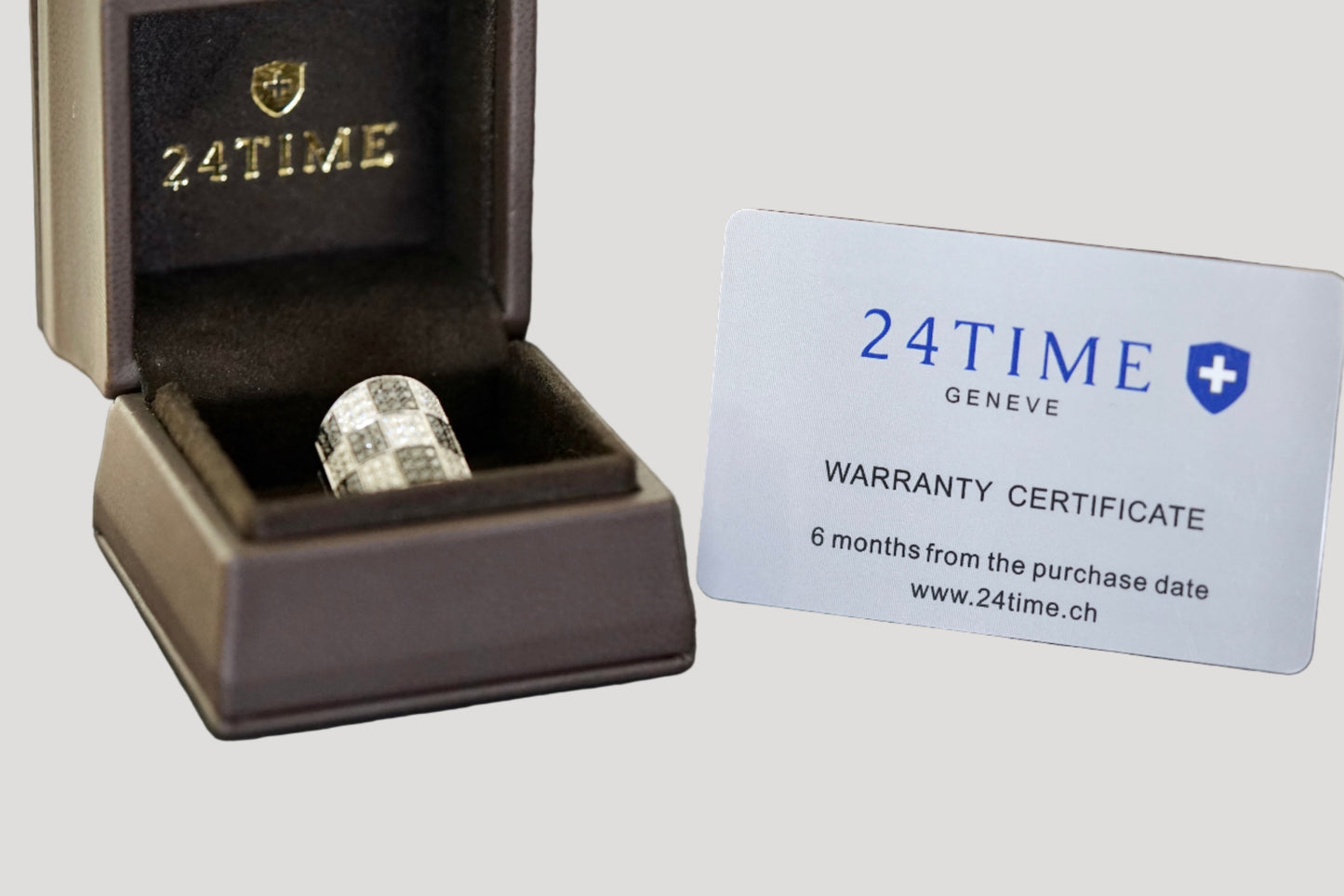 Bulgari Enigma 142 Black & White Diamonds Fine Ring with 24time warranty