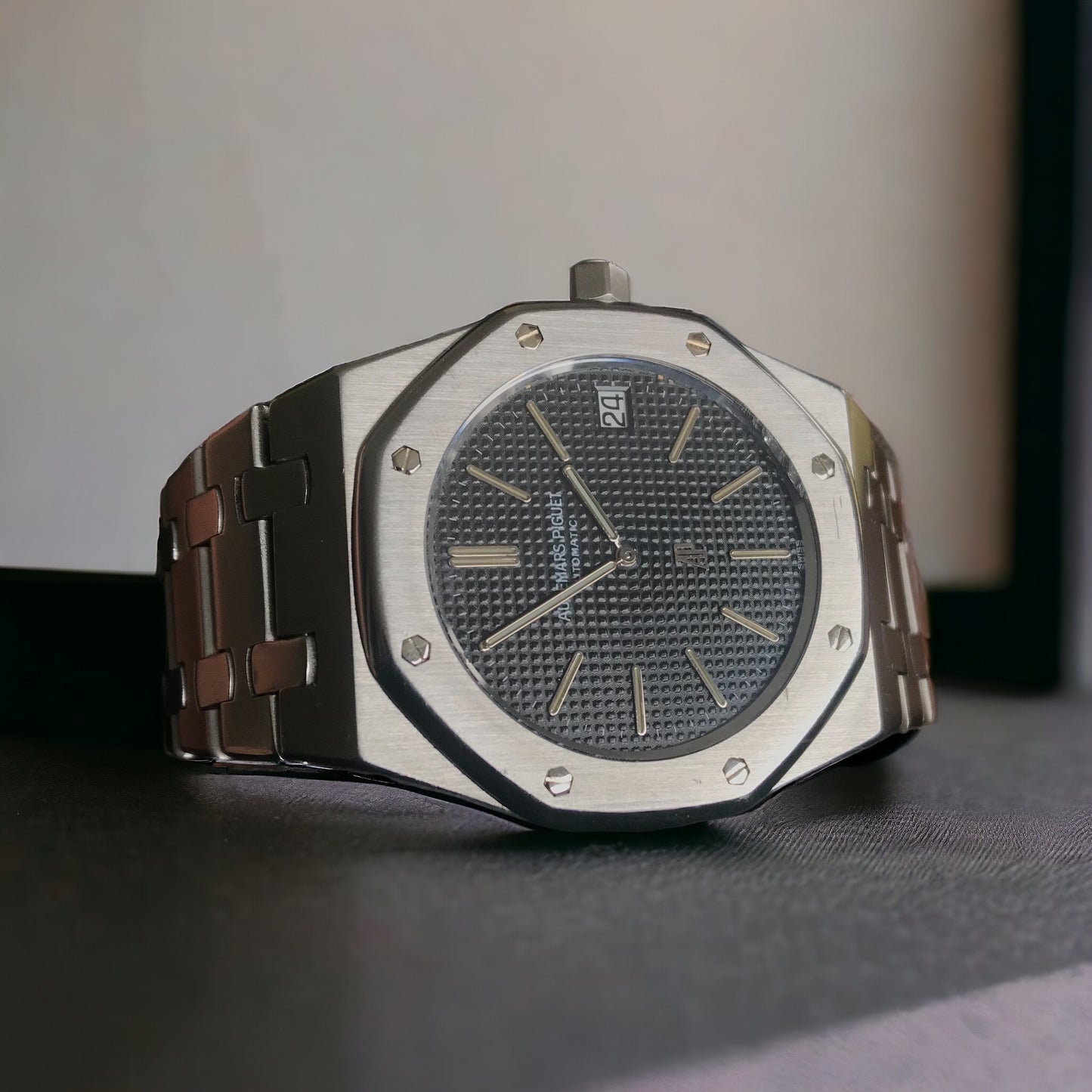 Audemars Piguet Royal Oak Jumbo 5402 Vintage A Series 1974 with Certificate Excellent rare condition'