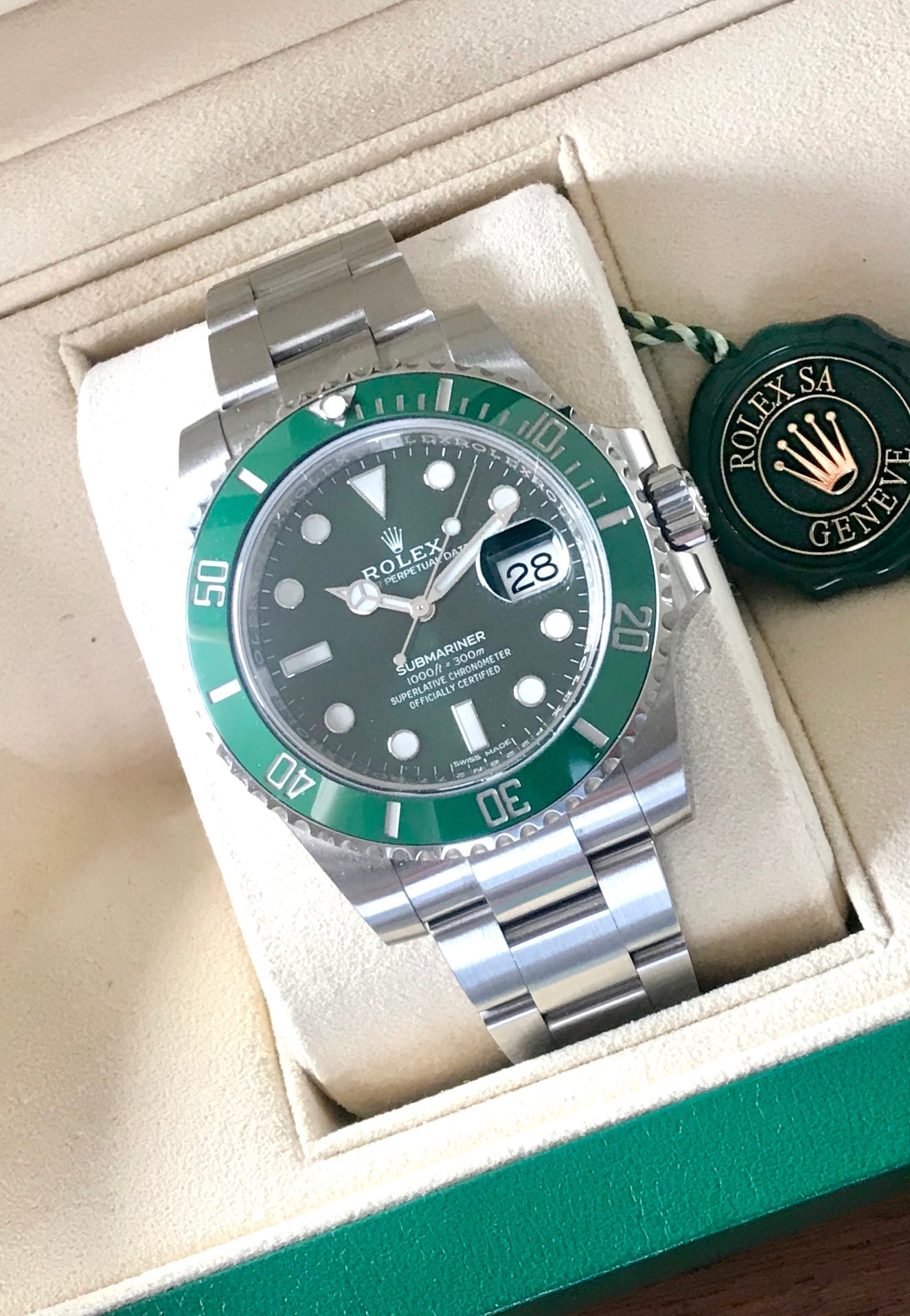 ROLEX Submariner Date Reference 116610LV 'Hulk' Full Set