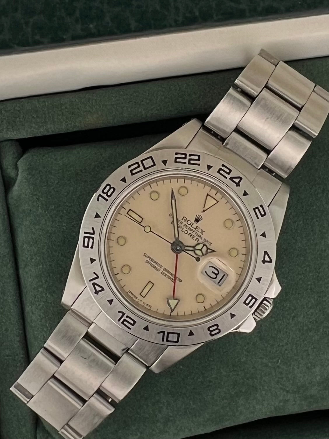 Rolex Vintage Explorer II Panna Cream Dial Ref. 16550 Rare & Collector's 1984'