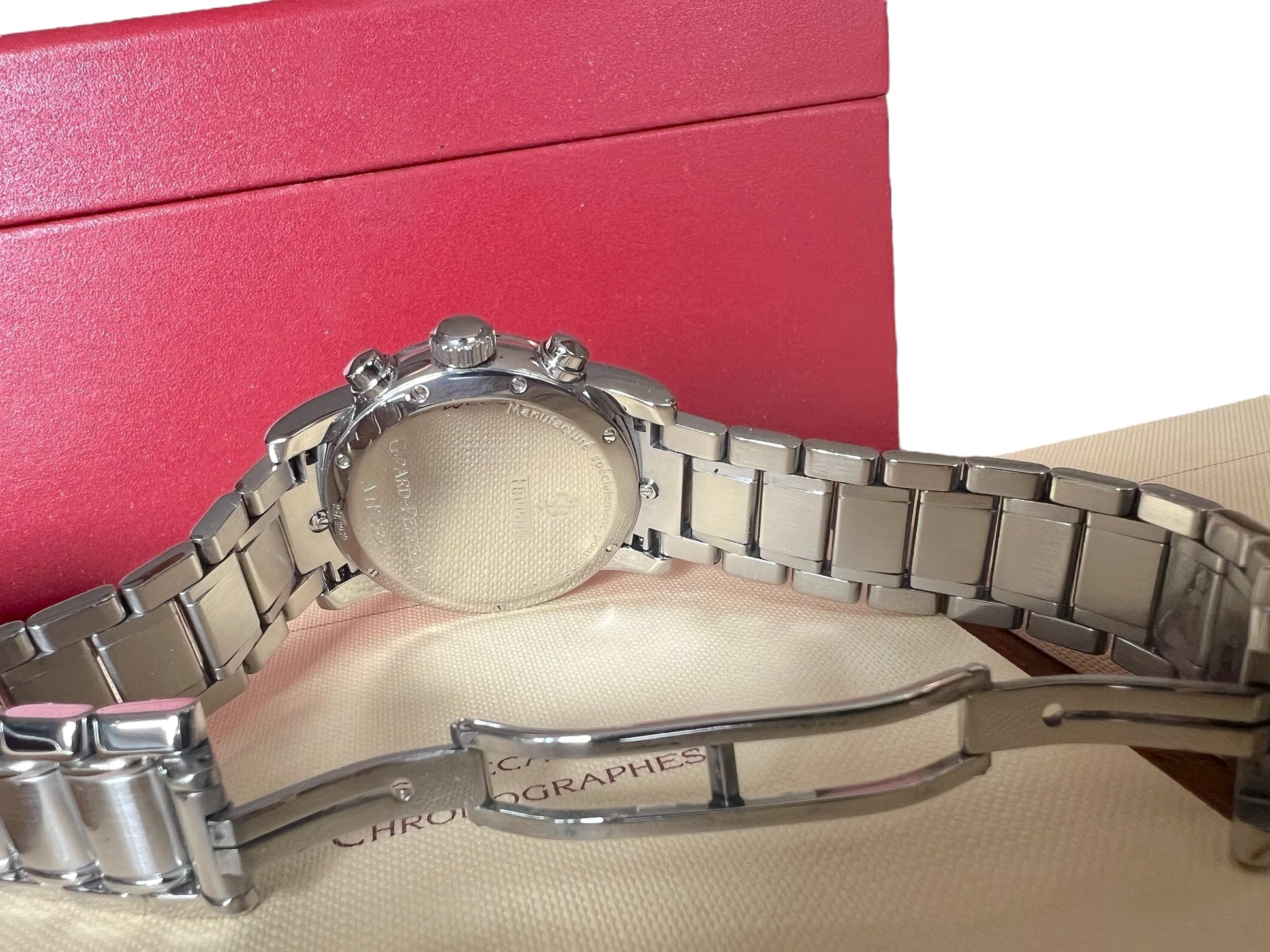 Ferrari Red Girard-Perregaux Chronograph Ref. 8020 Full Set