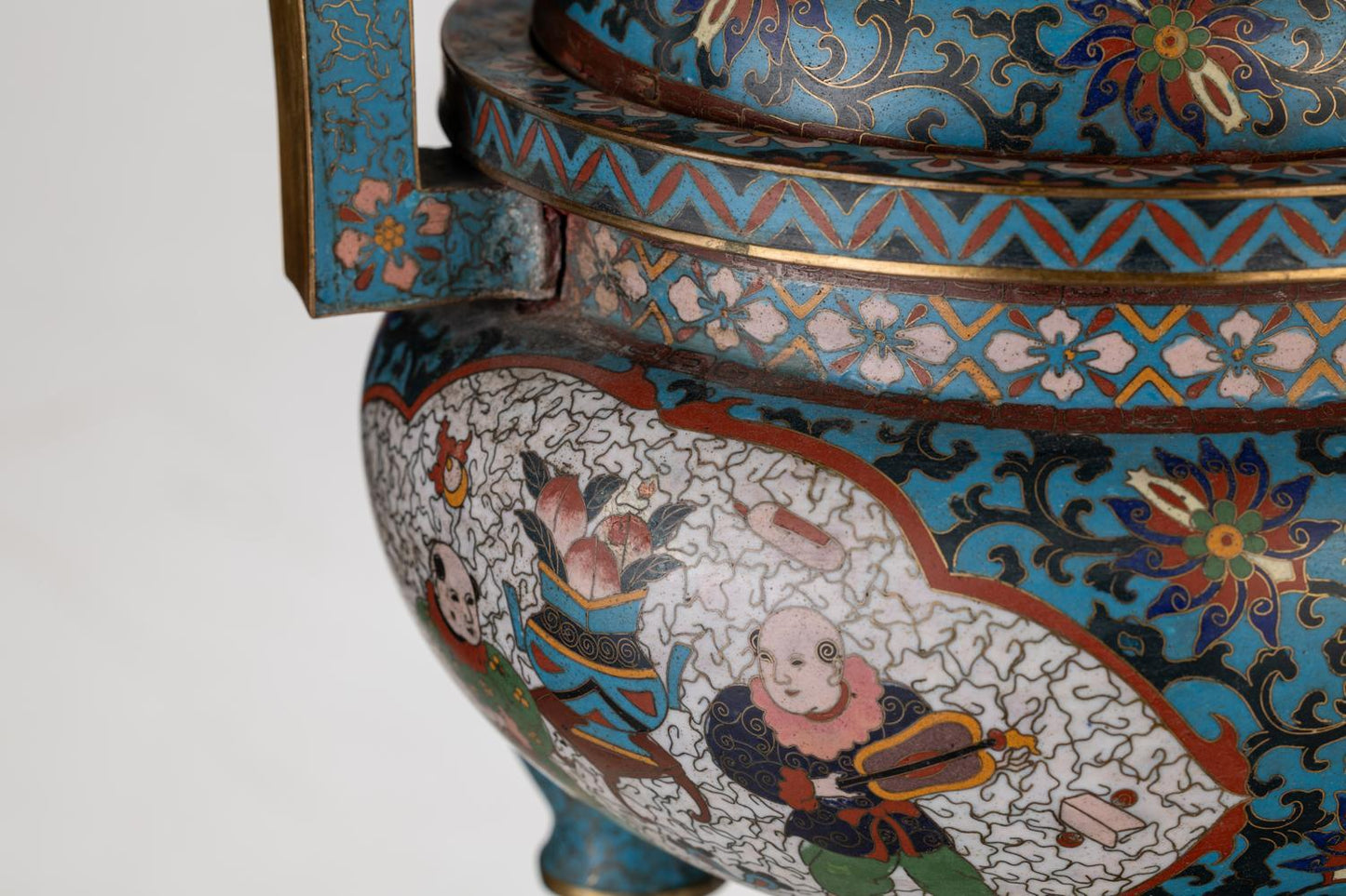 Large Cloisonné Incense Burner Ming Dinasty Japan ca 1900'