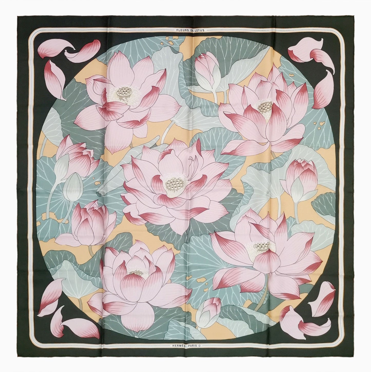 Hermès 'Fleurs de Lotus' Silk Scarf/ Schal/ Echarpe 90 cm 24time vestiair collective