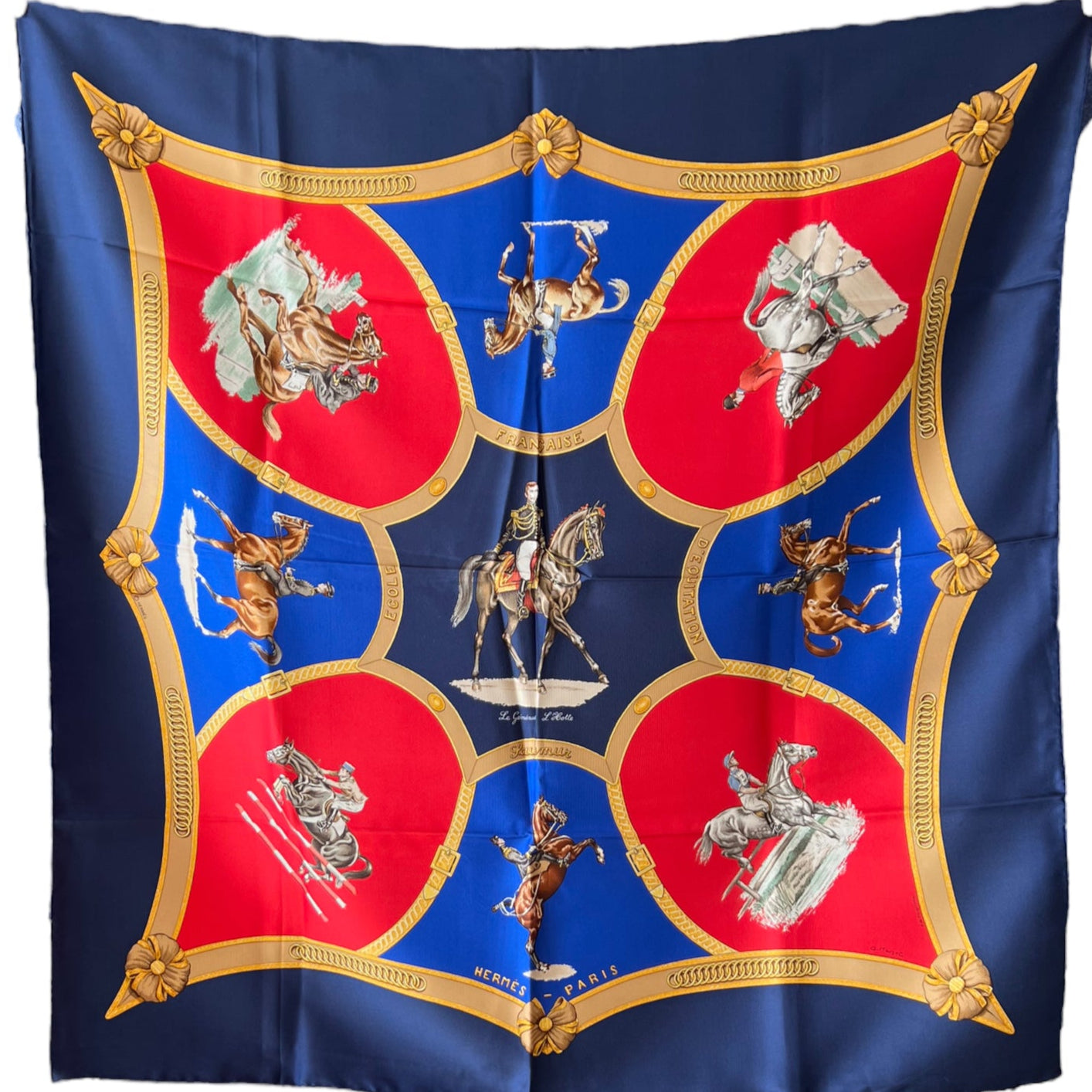 Hermès 'Le général' Silk Scarf/ Schal/ Echarpe 90 cm 24time vestiaire collective