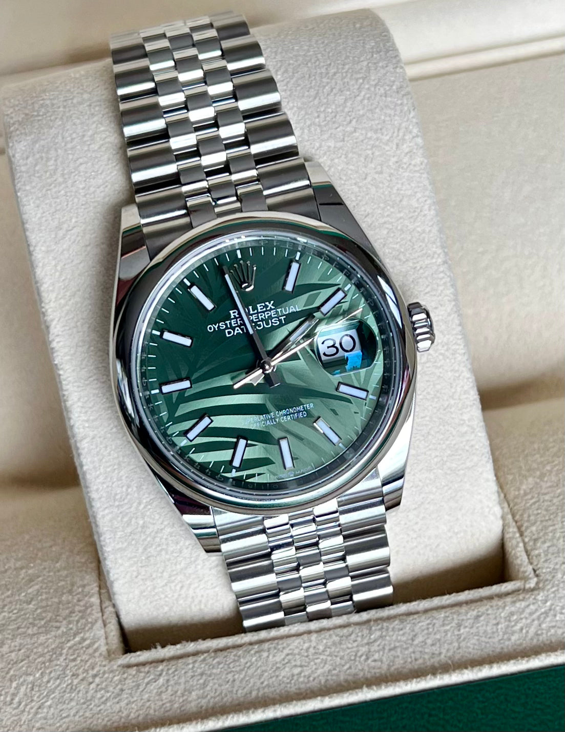 Rolex Oyster Perpetual Datejust Ref. 126200 Palm Dial NEW