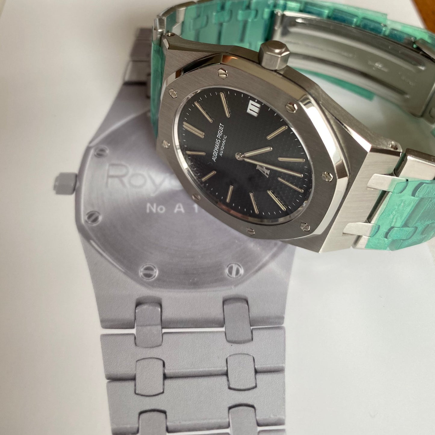 Audemars Piguet Royal Oak Jumbo 5402 Vintage A Series 1974 with Certificate Excellent rare condition'