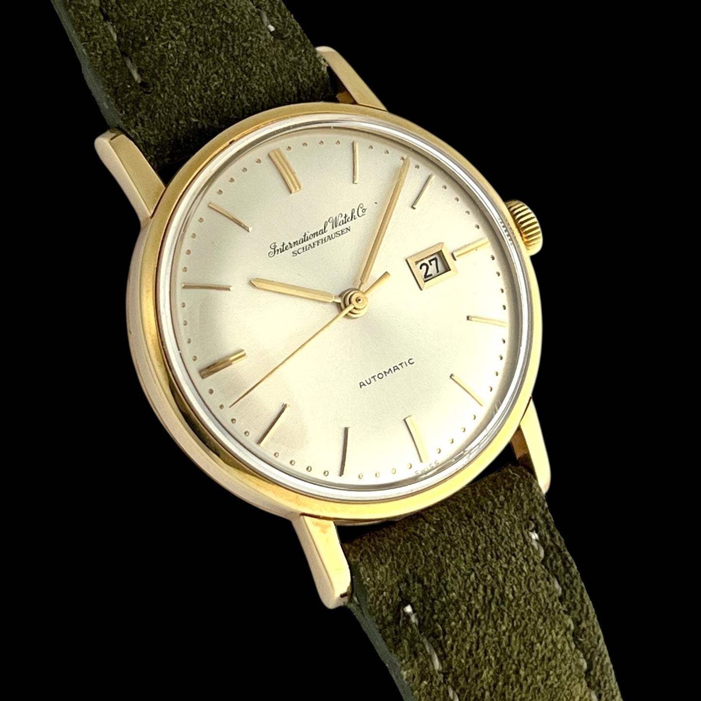 IWC Schaffhausen Vintage Automatic — 18K Yellow Gold Mint'