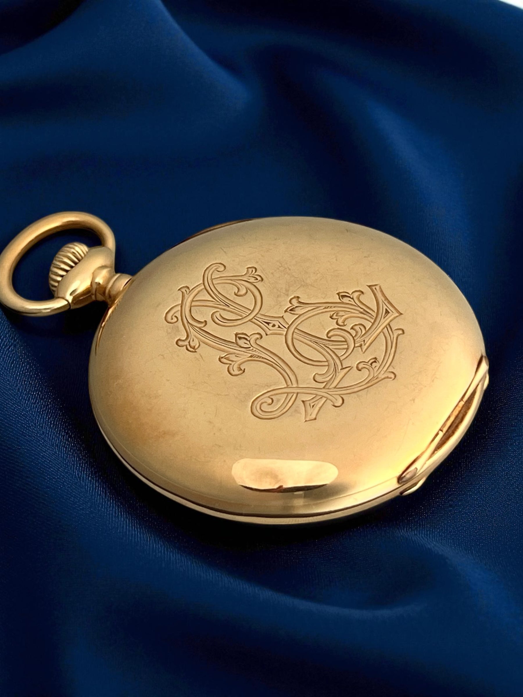 Longines Massive 18k Gold Watch 1919' Archives Extract