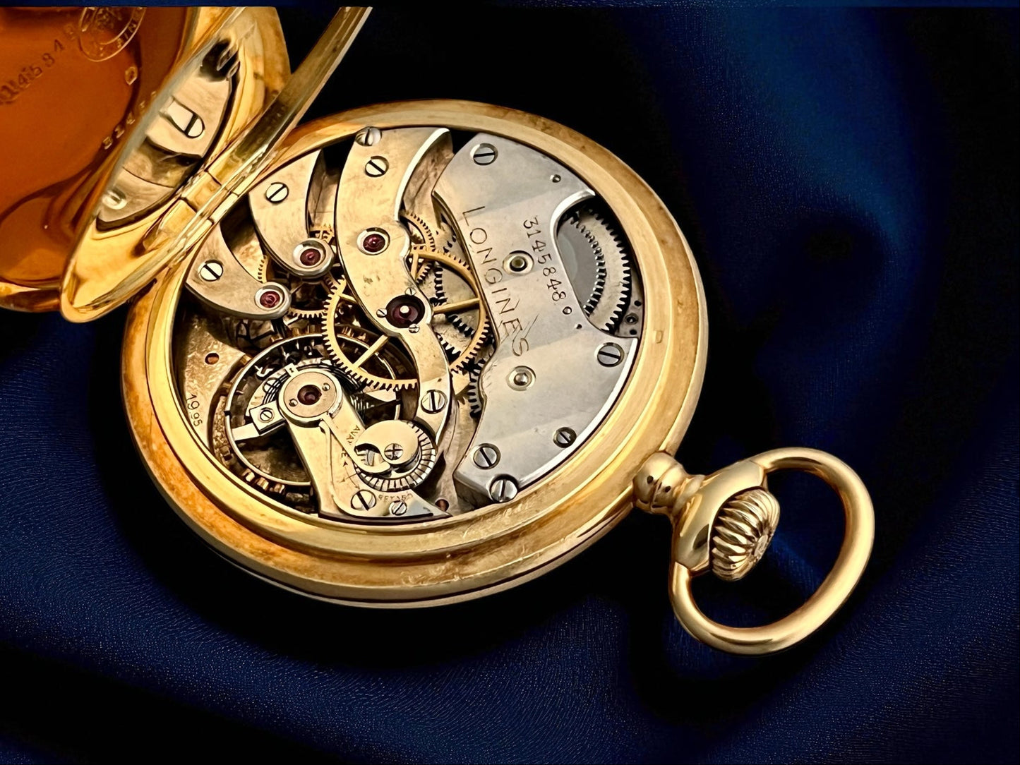 Longines Massive 18k Gold Watch 1919' Archives Extract