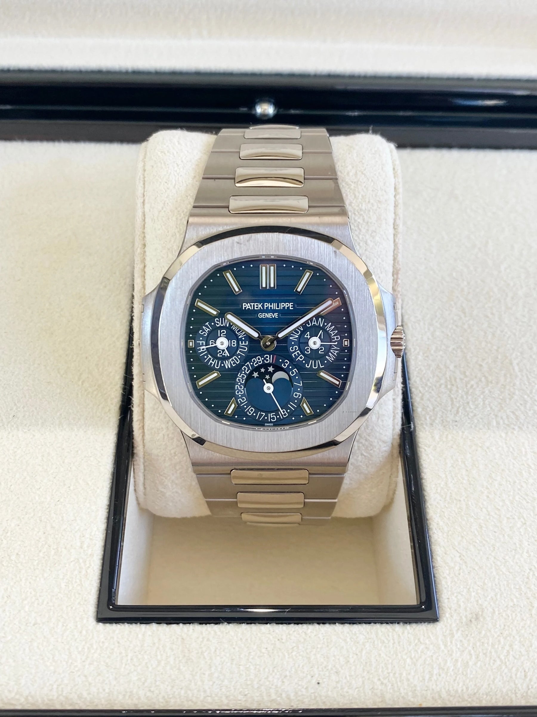 Patek Philippe Nautilus Ref. 5740/1G White Gold Perpetual Calendar New Full Set