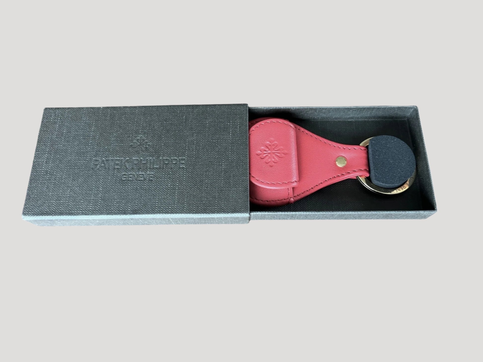 Patek Philippe New Rare’ Red Leather Key Holder / Porte clé /Schlüsselhalter NEW in its original Patek box