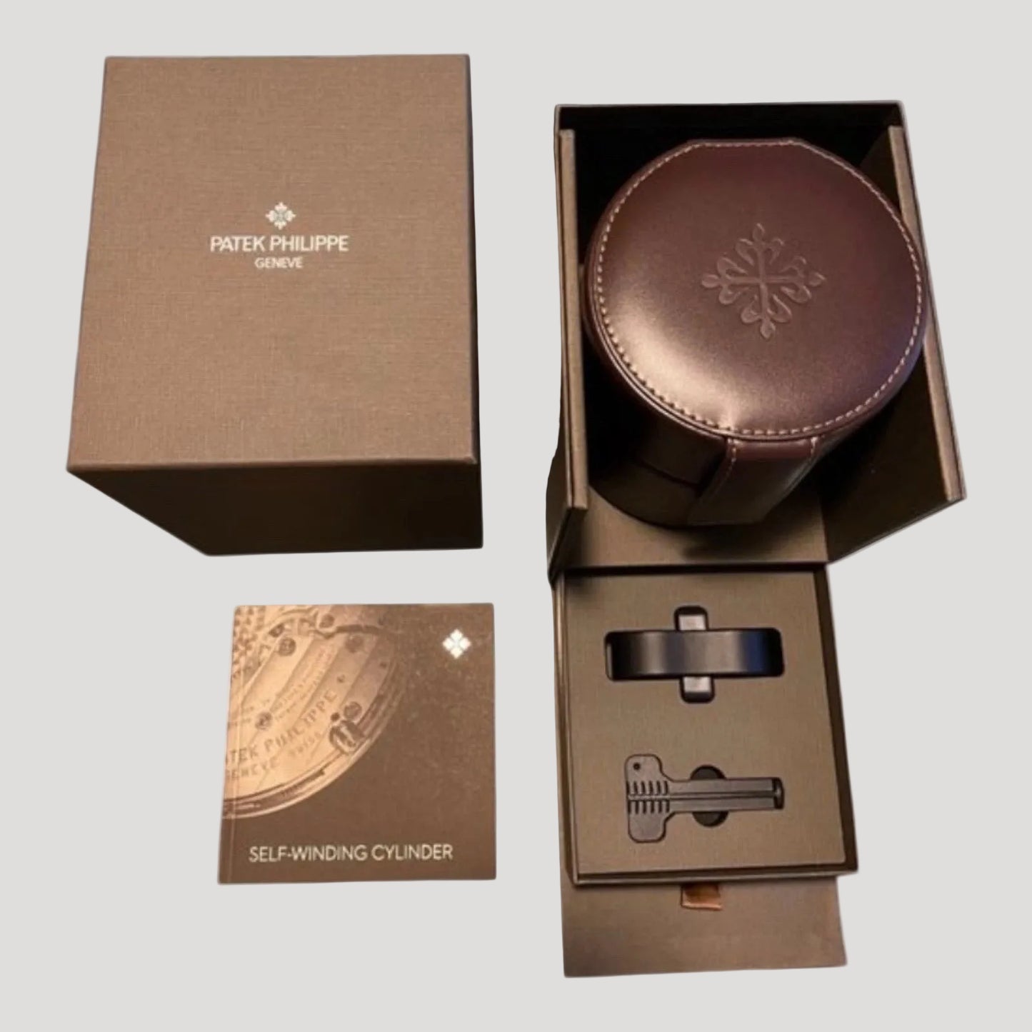 Patek Philippe New Rare Remontoir / Watch Winder in leather for Patek Masterpiece