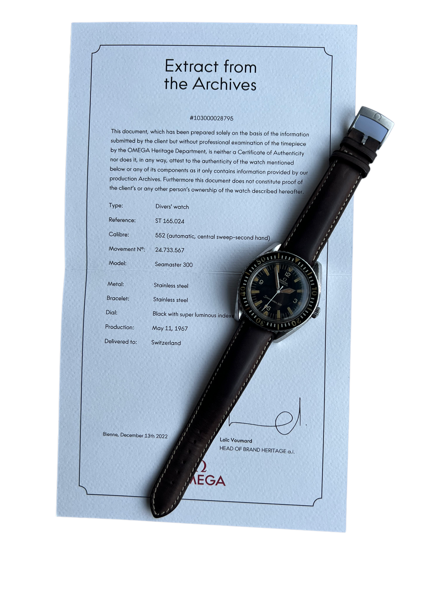 Omega Seamaster 300 Ref. 165.024 in Excellent Collector Condition, box & Archives Extract