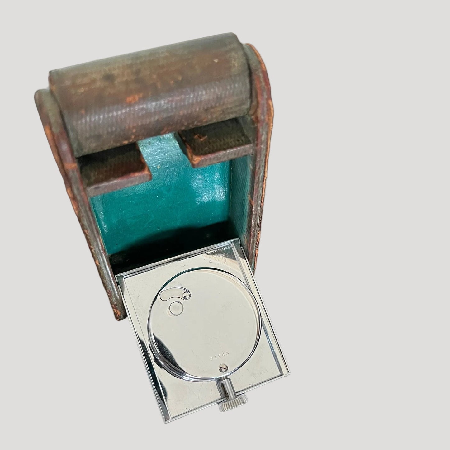 Jaeger-LeCoultre Ados double signed Jaeger and Kirby Beard & Co Vintage Table Clock/ Tischuhr/ Horloge 8 Days, Patina Dial 'Rare Collector'