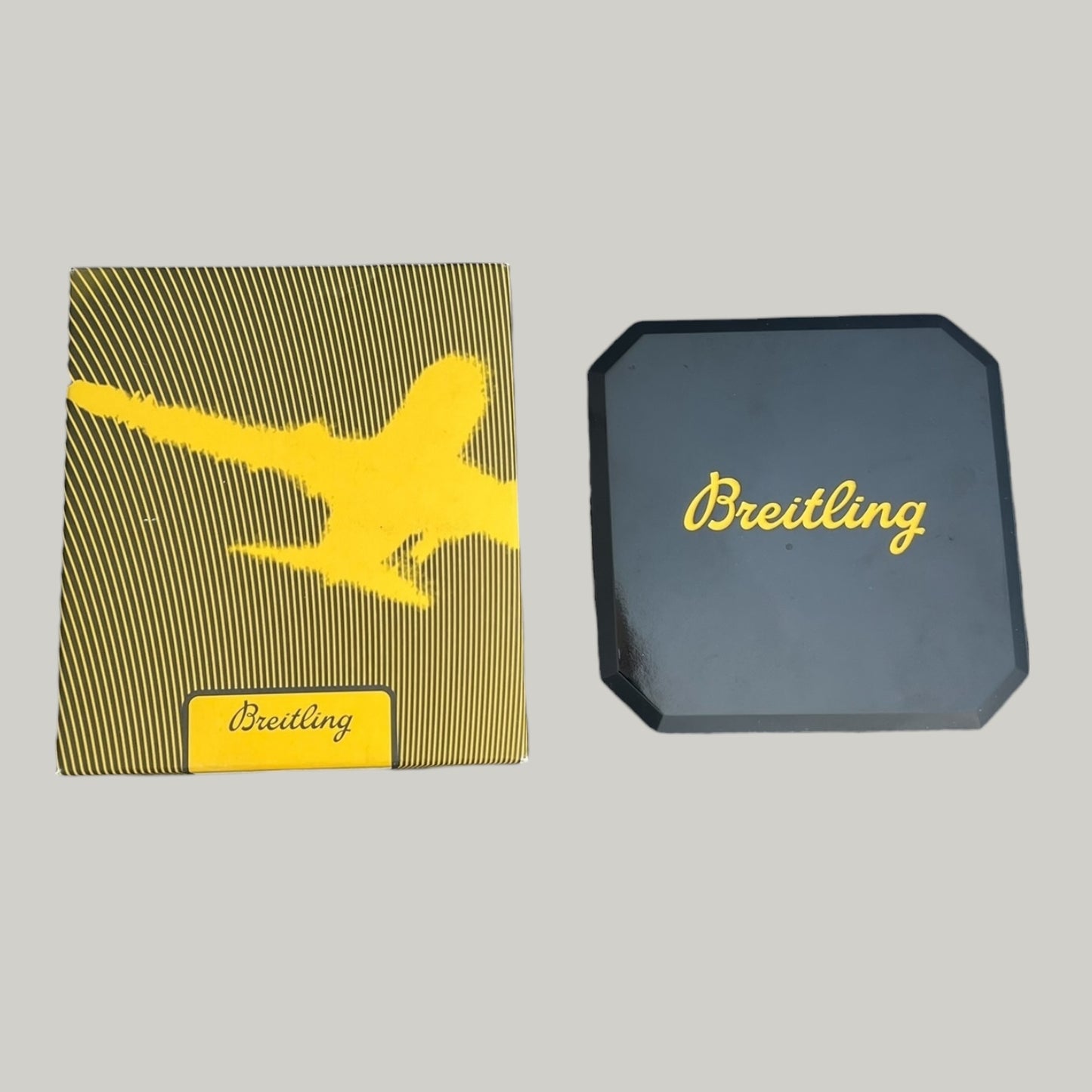 Breitling Rare Bakelite Box/ Boîte/ Schachtel/ Scatola with its outer protection box