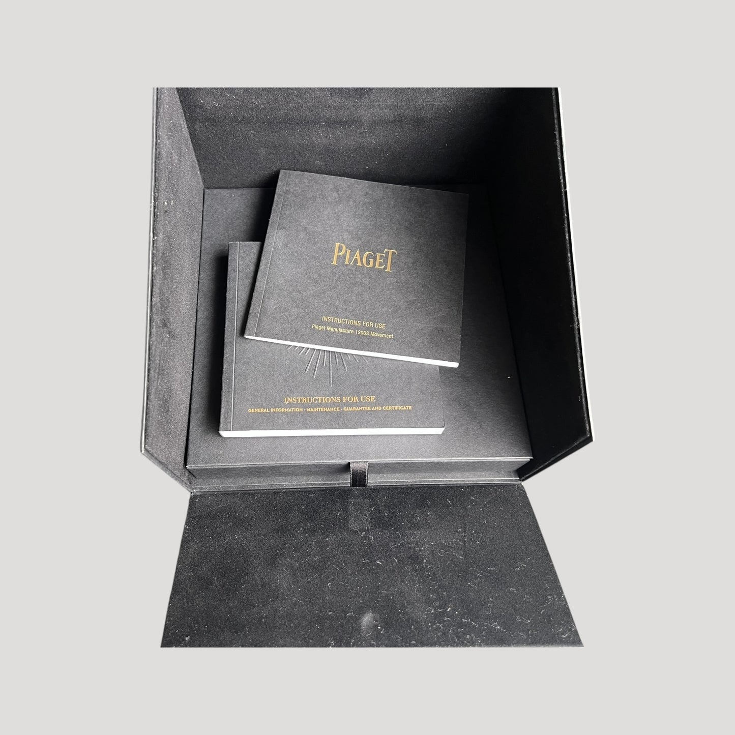 Piaget Large Woden Watch Box / Boîte / Scatola/ Schachtel & Booklets