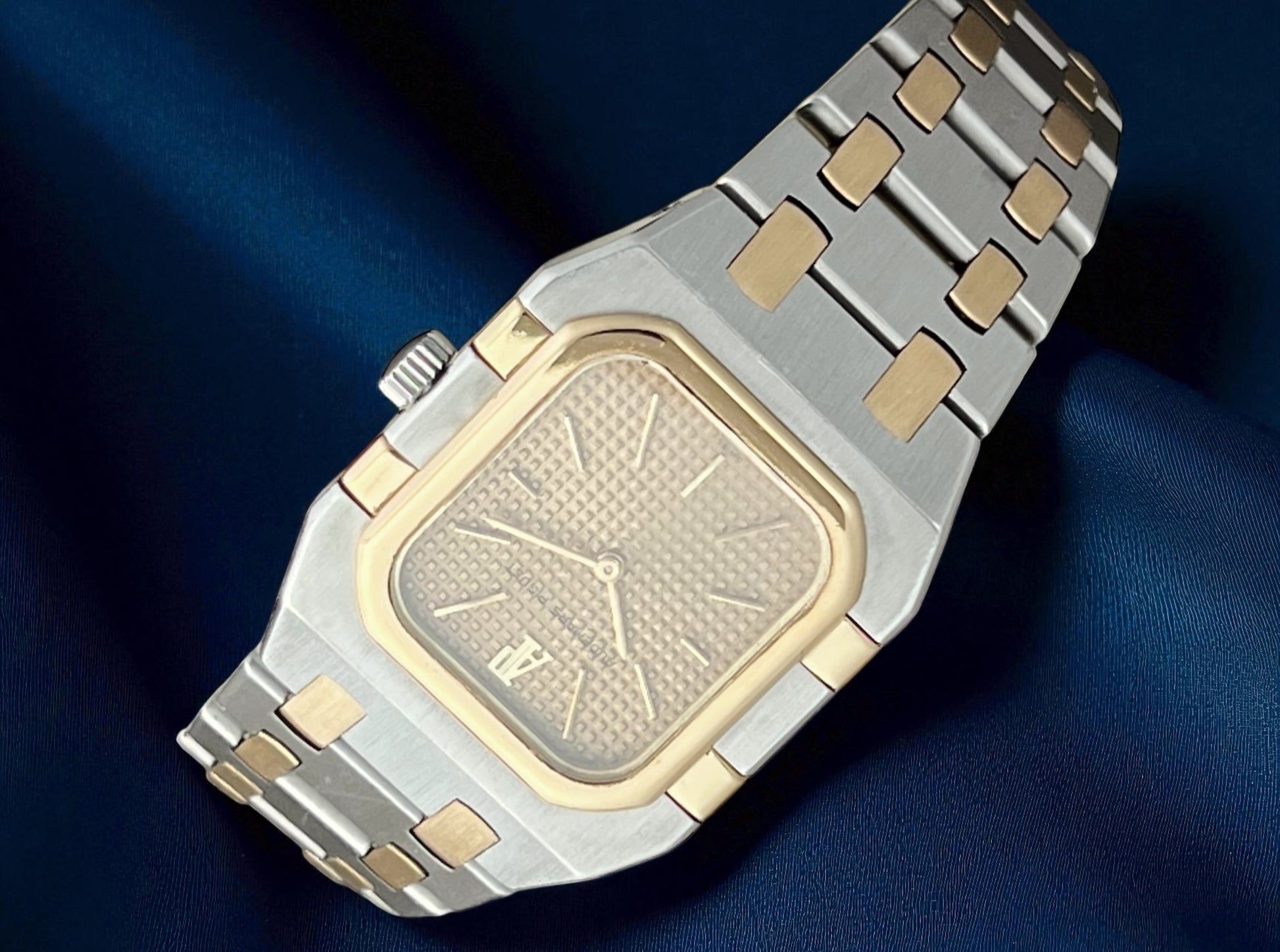 Audemars Piguet Two Tone Steel Gold Quartz Ref.6010SA