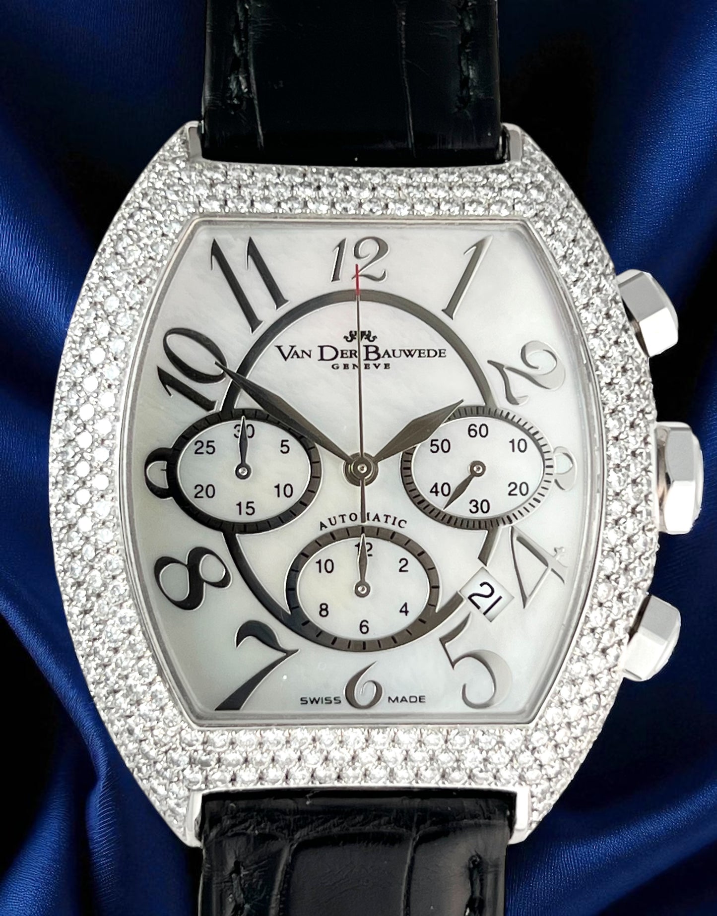 Van der Bauwede Victoria Magnum White Gold set with 500 White Diamonds NEW Full Set
