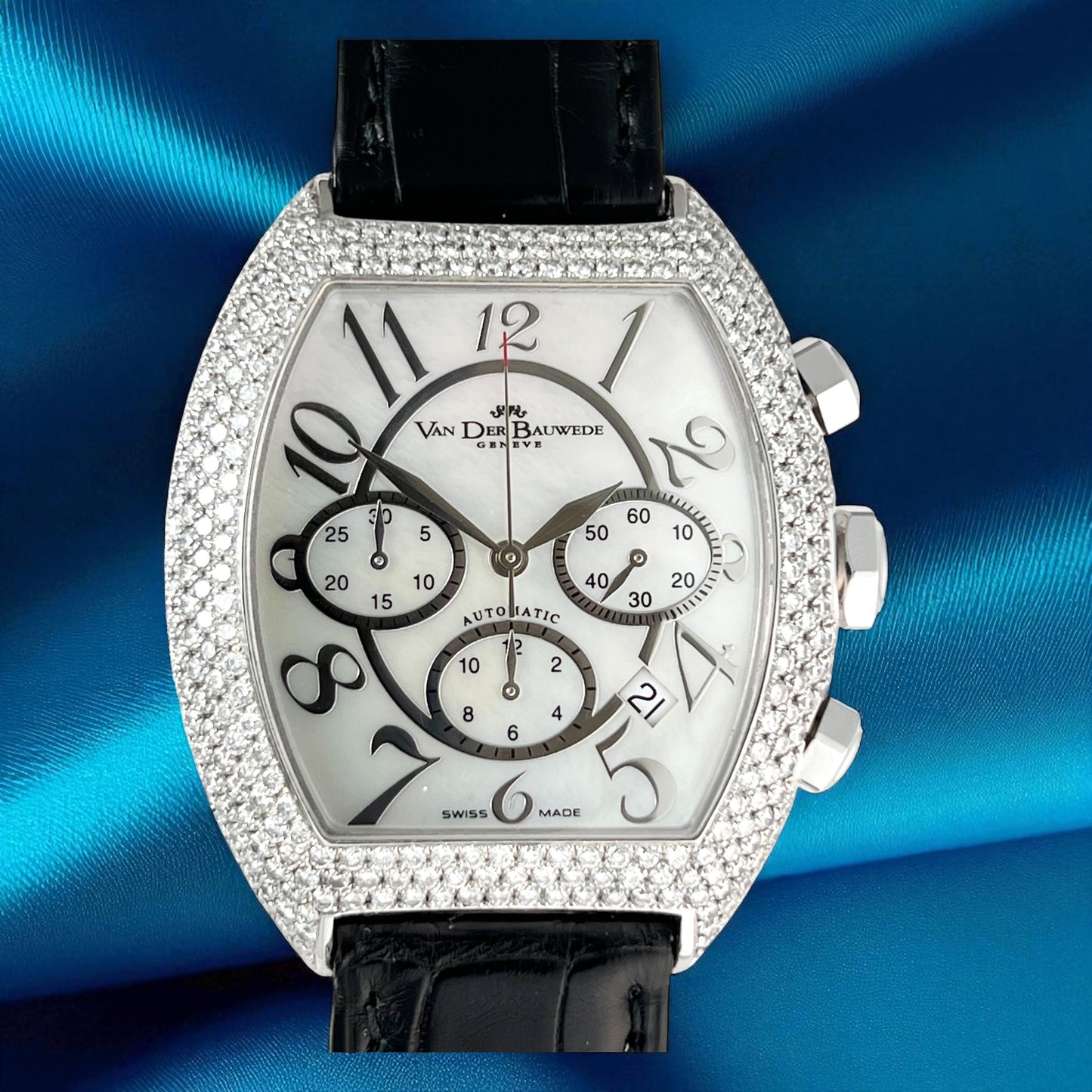 Van der Bauwede Victoria Magnum White Gold set with 500 White Diamonds NEW Full Set