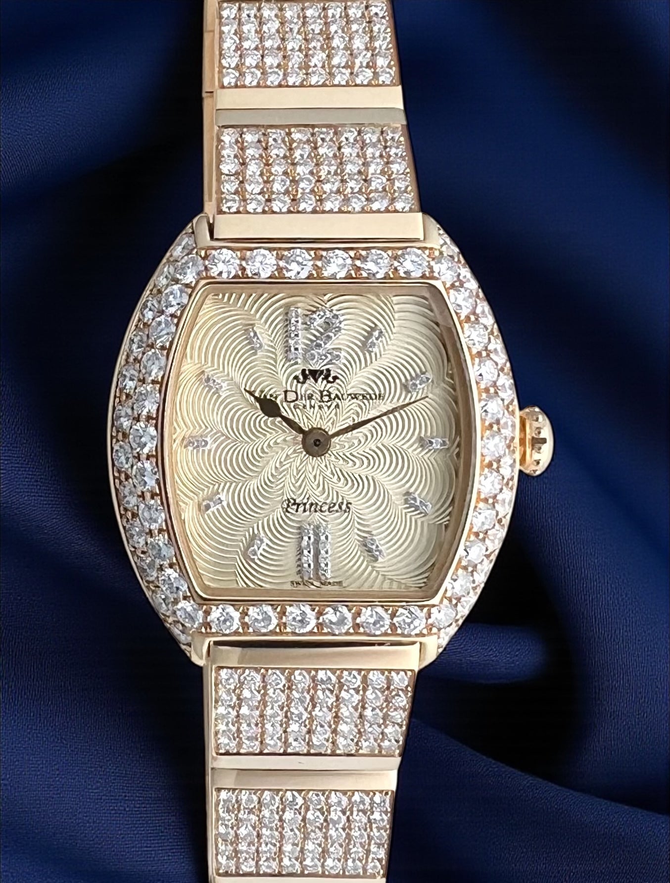 Fine & Rare Van Der Bauwede Genève 'Princess' 18k Gold full diamonds Automatic
