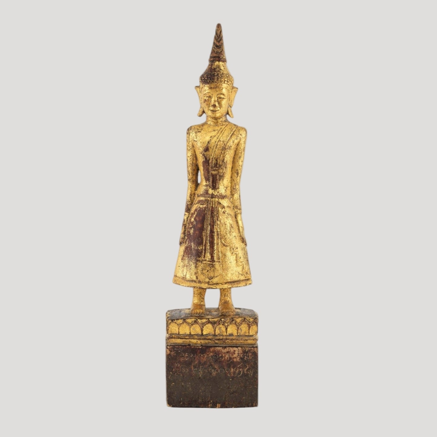 Rare antique Buddha, Birmanie, 19th c, Carved and gilded wood