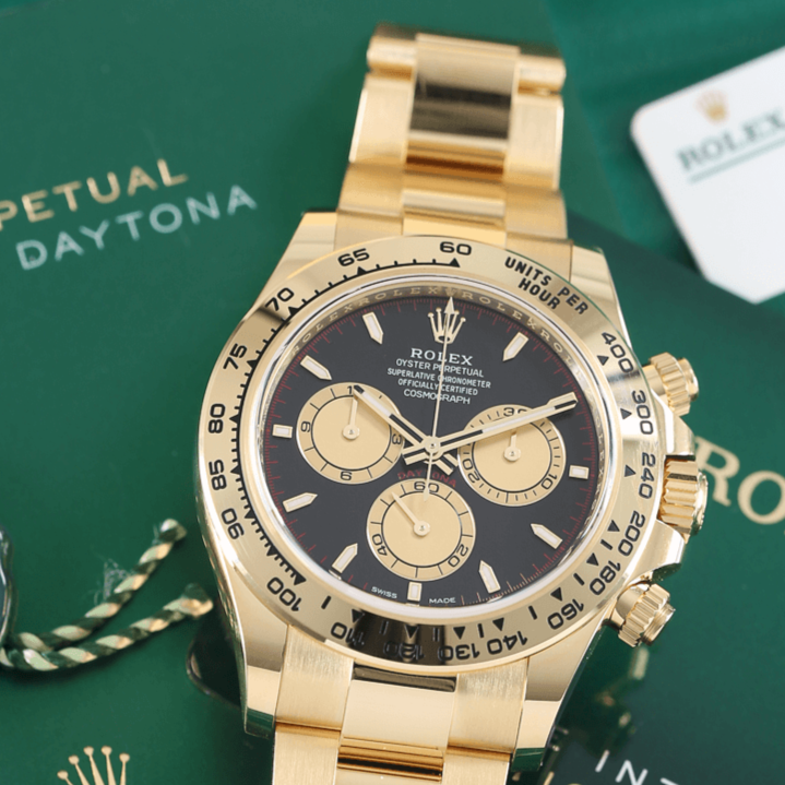 Rolex Cosmograph Daytona Ref.126508 18k Gold New Full Set