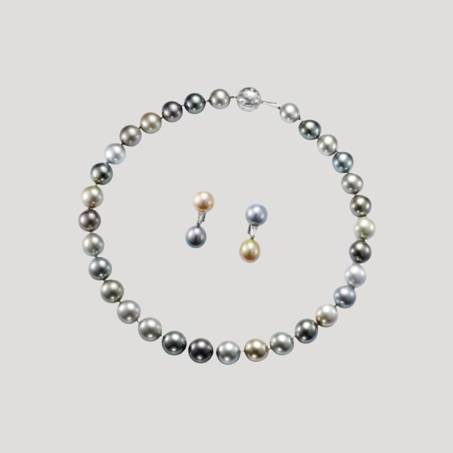 Set of Diamond & Grey cultivated Pearl Necklace Collier & Fitted Pearl Earrings