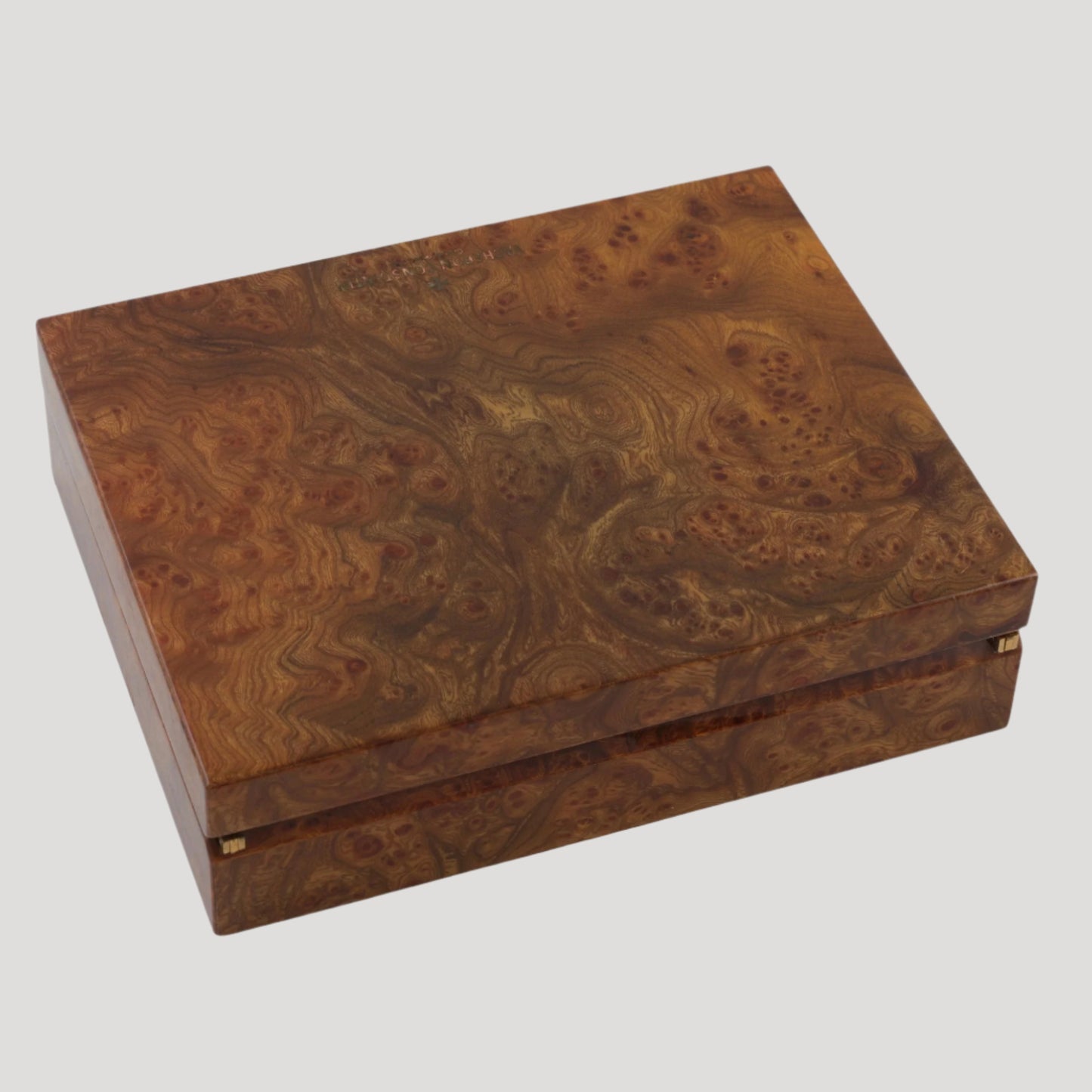 Vacheron Constantin Fine Walnut Wooden Box/ Boite/Schachtel/ Scatola with outer protective box