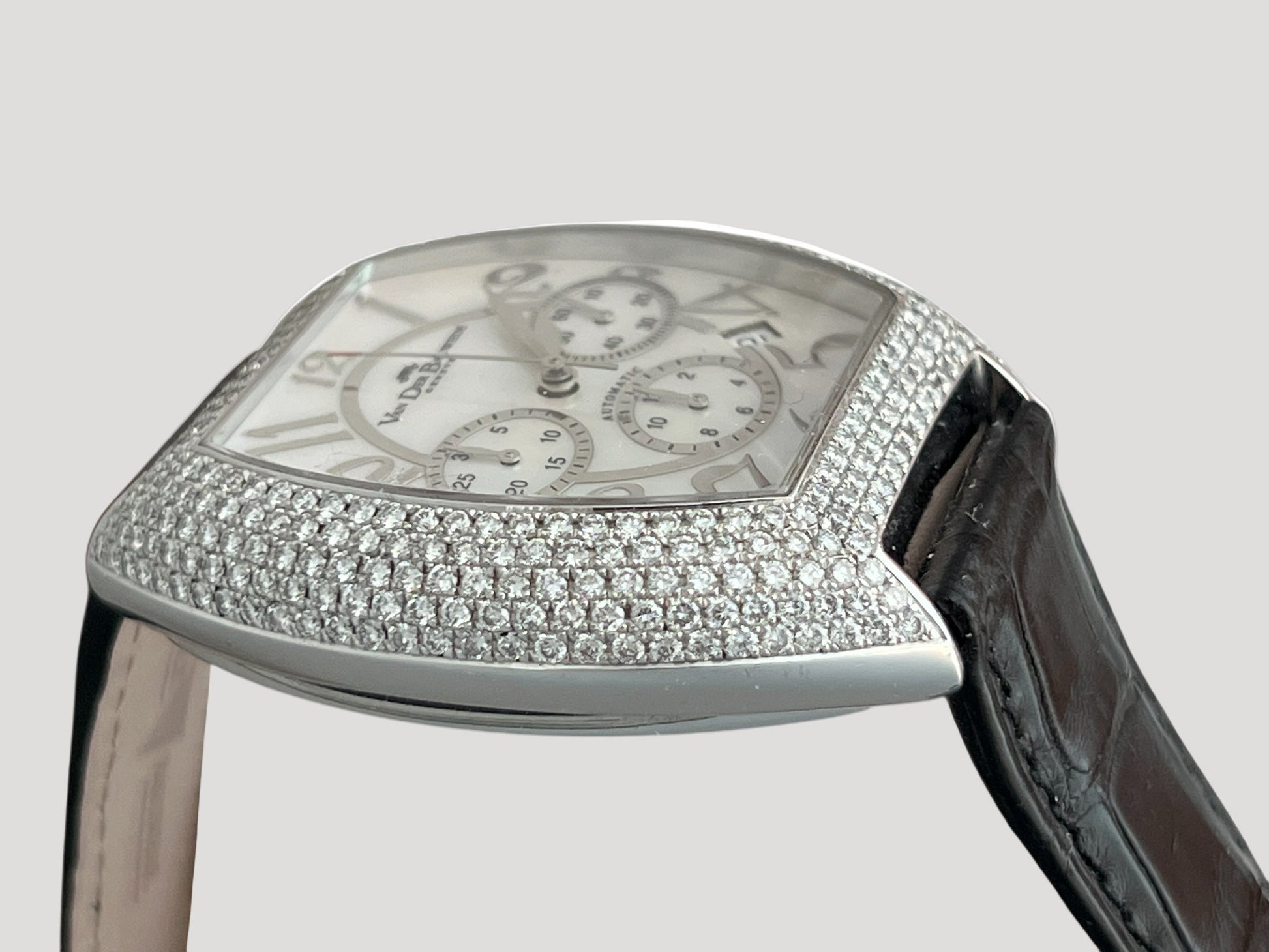 Van der Bauwede Victoria Magnum White Gold set with 500 White Diamonds NEW Full Set
