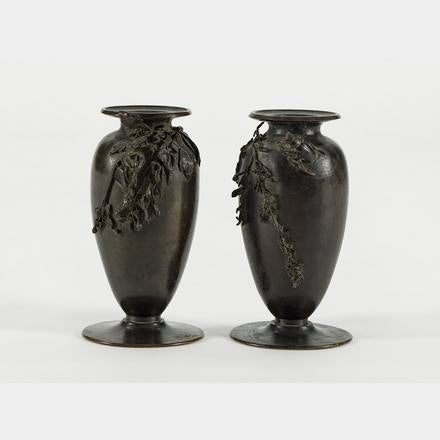 ancient bronze vase japan 19c