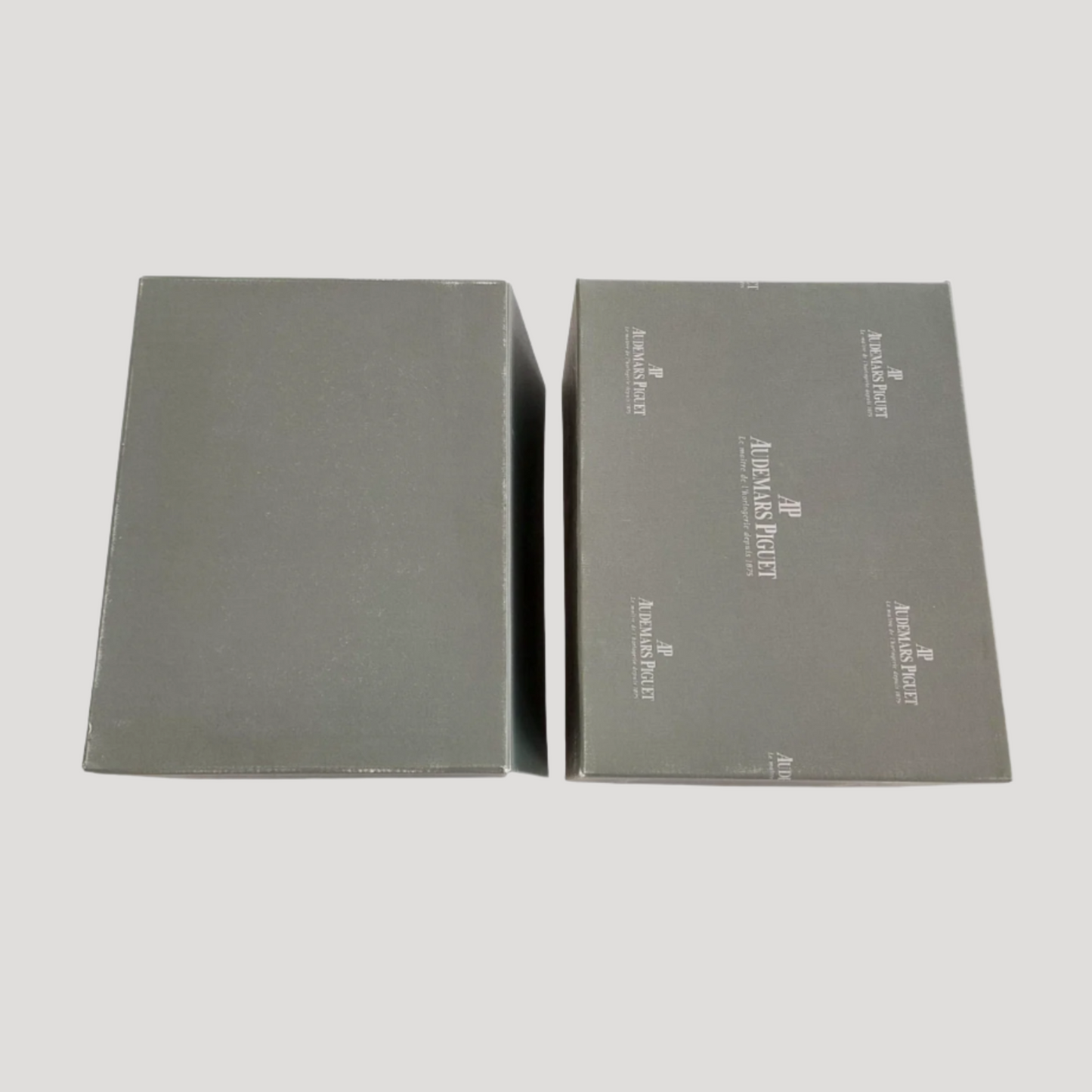 audemars-piguet-royal-oak-offshore-grande-complication-box
