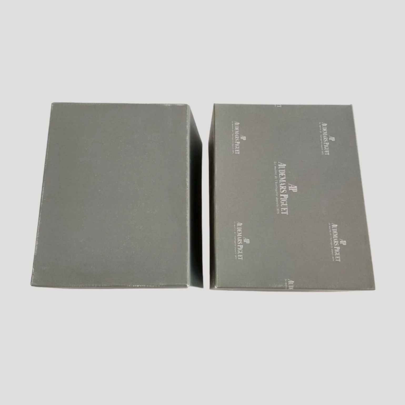 audemars-piguet-royal-oak-offshore-grande-complication-box