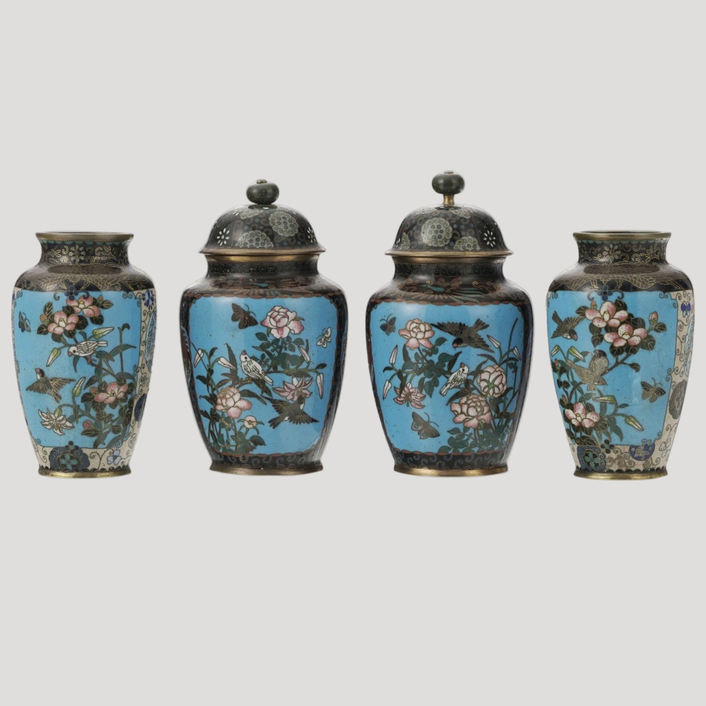 collection-vases-dont-avec-couvercle-emaux-cloisonnes-japon-xxe