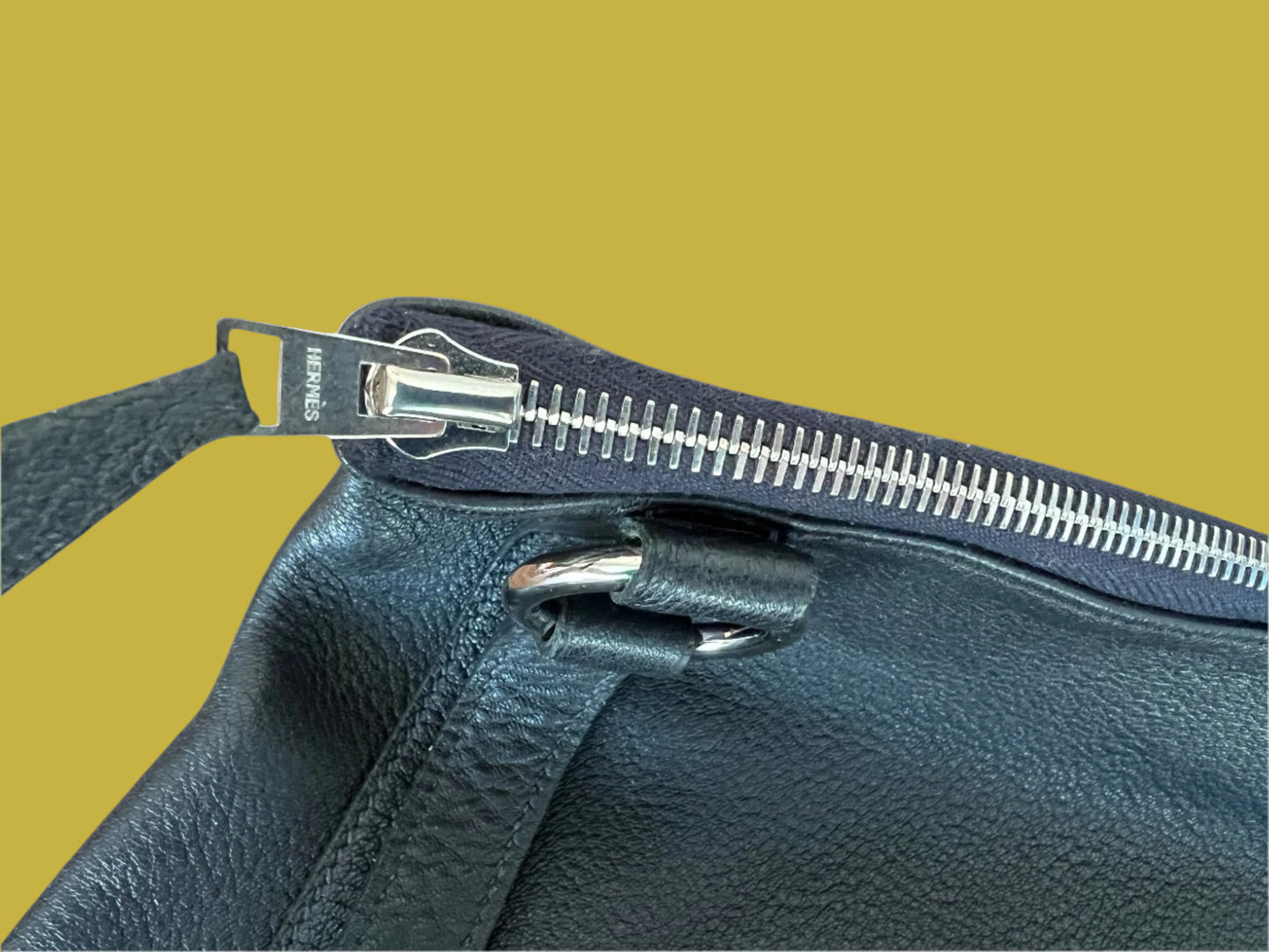 Hermes dark blue  leather bag / sac / tasche