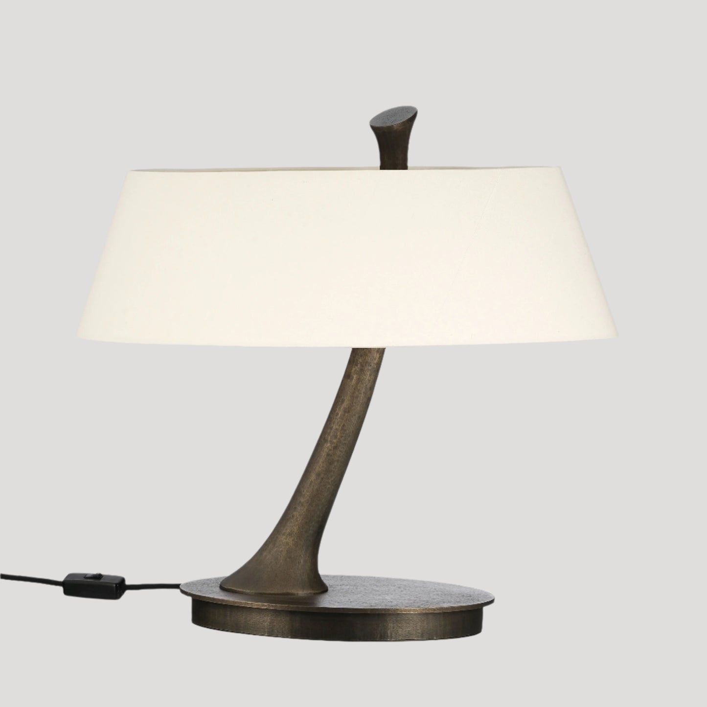 Beautiful asymmetric signed Lamp / Lampe de table Lili par Romeo Sozzi