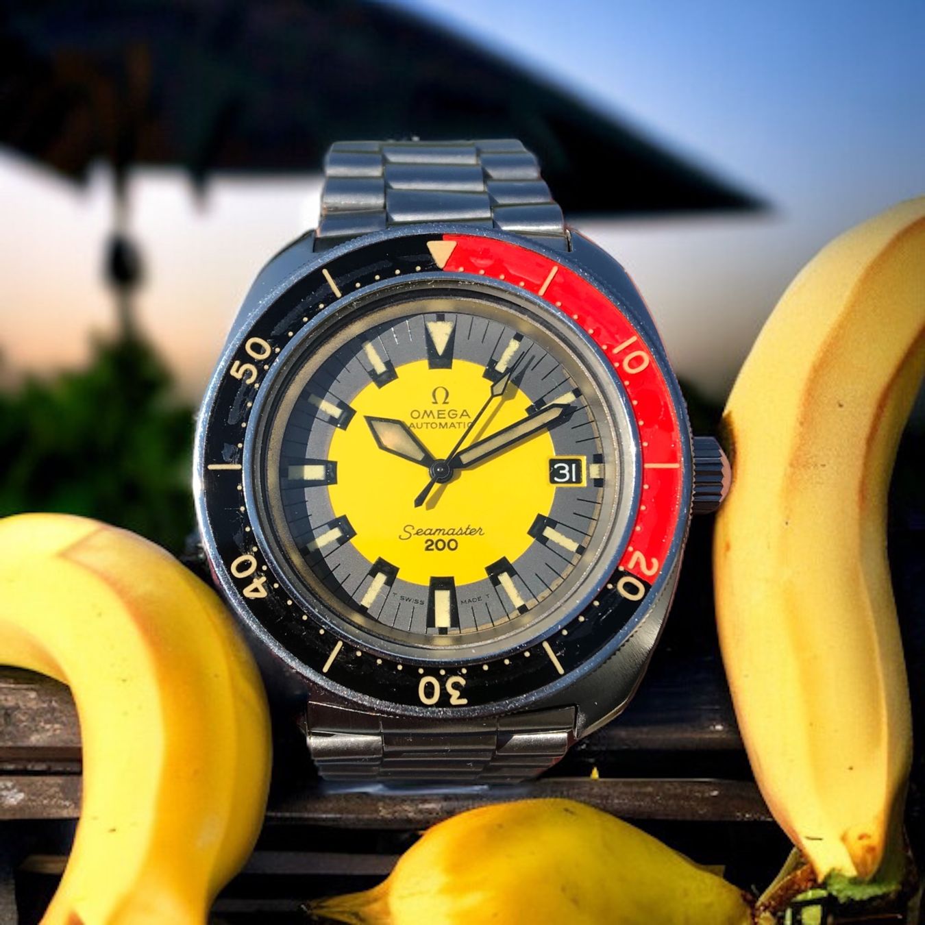 Omega Vintage Seamaster 200M « Banana » Ref.166.068 Rare'