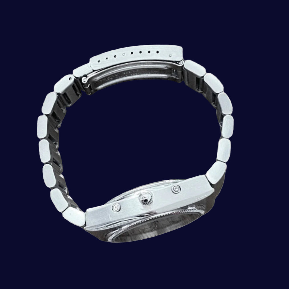 Omega Constellation Megaquartz