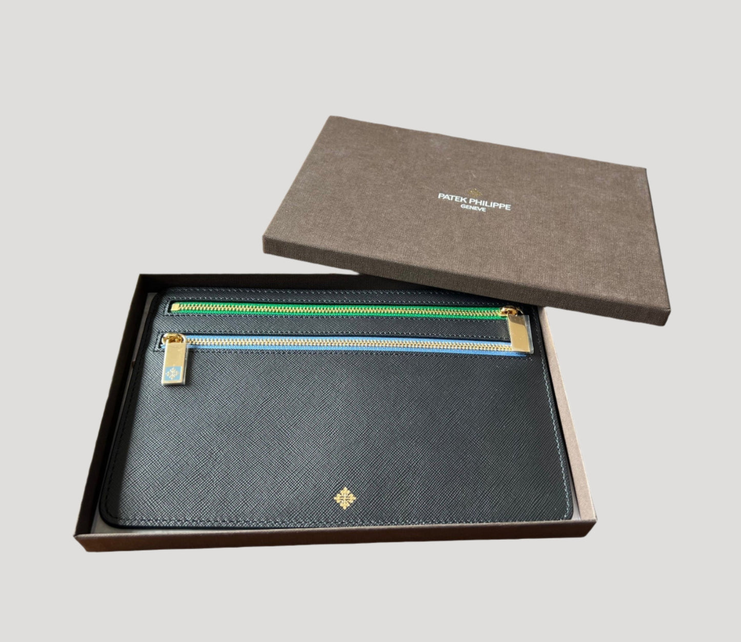 patek wallet / port document