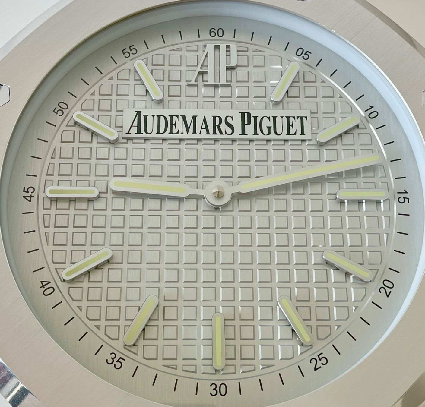 Audemars Piguet Official Retailer's Royal Oak Wall Clock Big Model ca 42cm