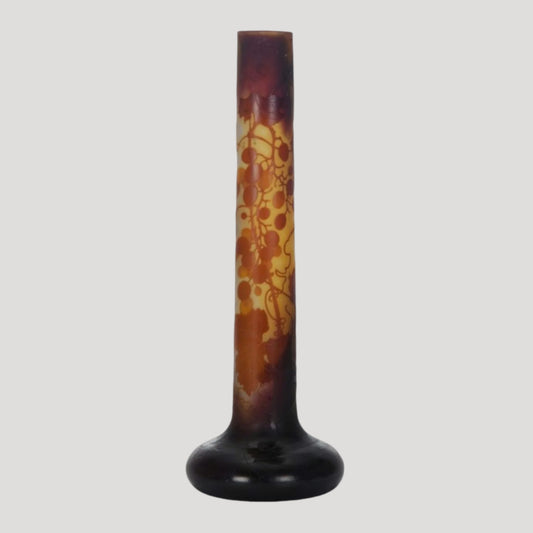 vase-tubulaire-base-evasee-verre-multicouche-signe-galle-circa-1900-decor-degage-acide-pampres-brunes fine art 24time