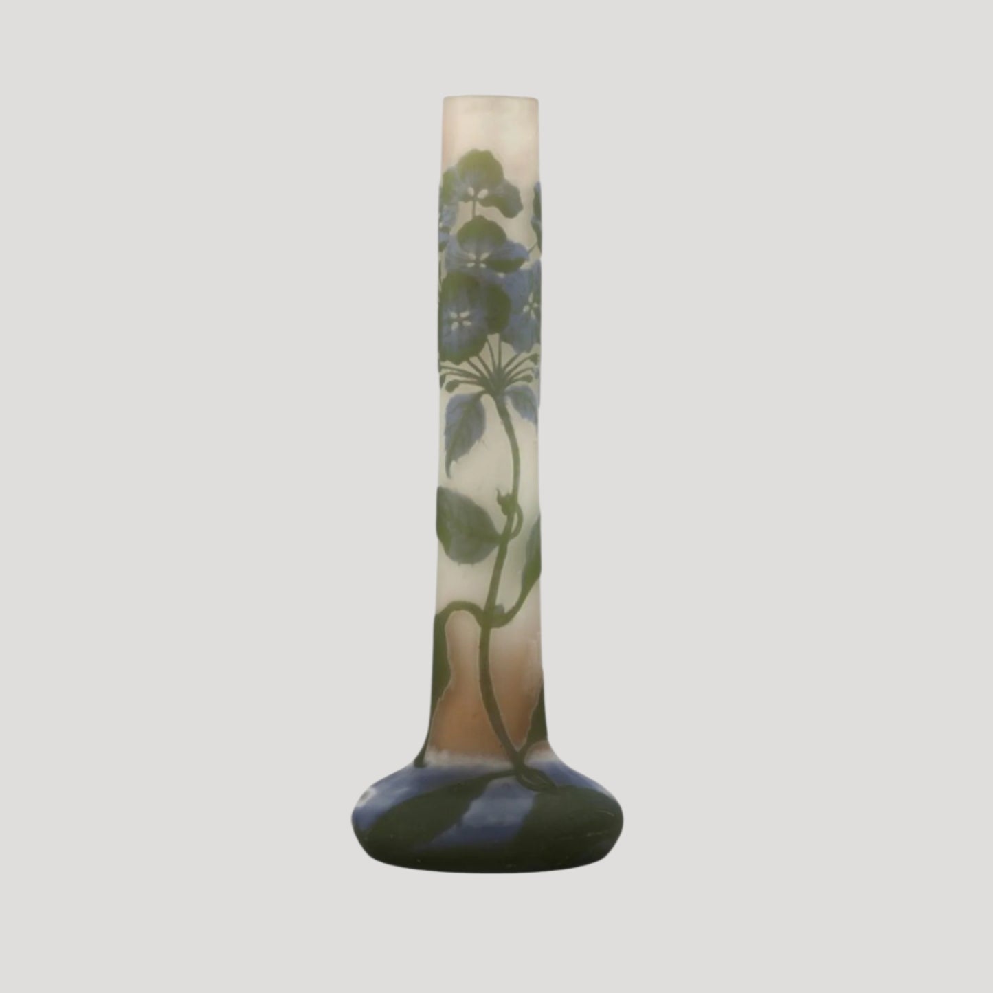 vase-tubulaire-verre-multicouche-signe-galle gallé