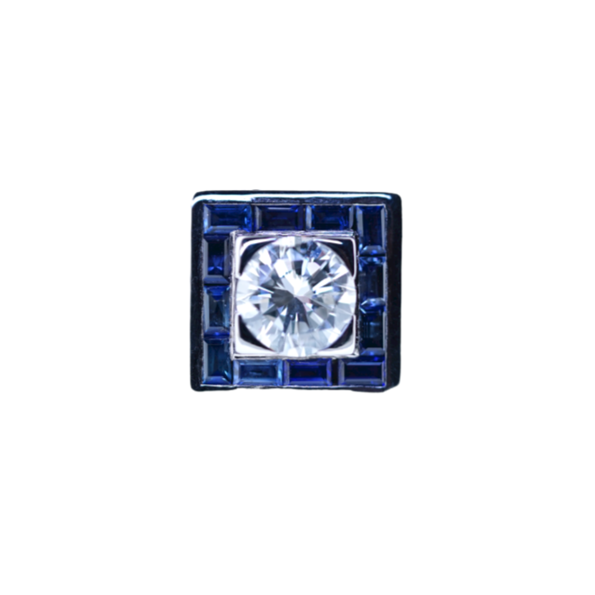 18 k White Gold Ring set with a 2ct Diamond surrounded by Sapphires